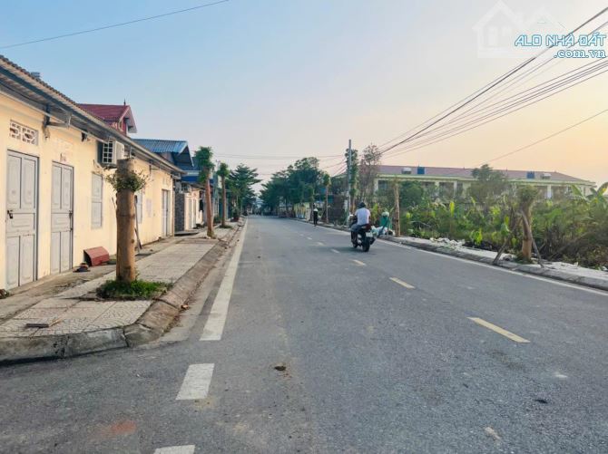 Siêu phẩm đất Tràng Duệ, siêu to, siêu rẻ, mặt tiền rộng, nở hậu chỉ 1 tỷ đồng
