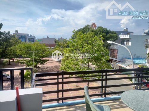 BÁN CĂN NHÀ 4 TẦNG ĐẸP KHU ĐÔ THỊ CHÍ LINH PHƯỜNG 10 GẦN CÔNG VIÊN GIÁ TỐT.