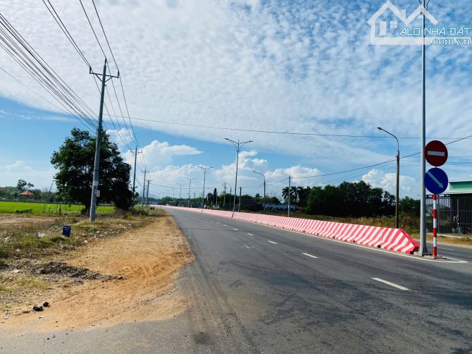 Cách biển 4,5km Sát TL44B 320m2 ngang 10m rộng đẹp giá rẻ chỉ 2tỷ5