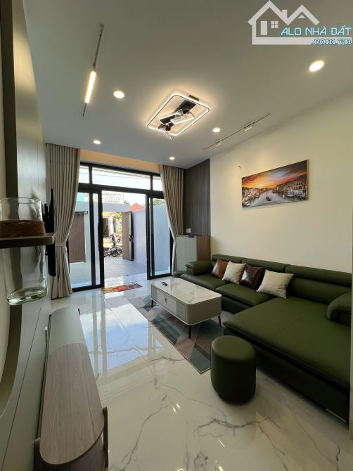 NHÀ 01 TRỆT 01 LẦU MẶT TIỀN ĐỒNG KHỞI - 7x15m, GIÁ CHỈ 6,8 TỶ!!!