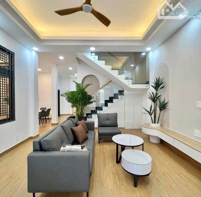 HẺM XE HƠI - ĐỖ XUÂN HỢP, PHƯỚC LONG B - Nhà mới 3 tầng