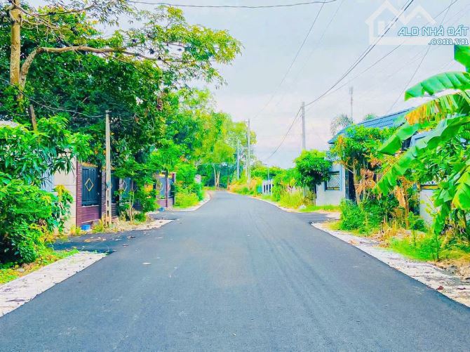 Bán 929m2 đất thổ cư vị trí đẹp mặt tiền đường tại thị trấn Phước Bửu