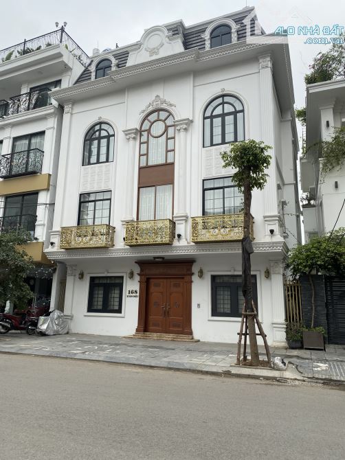 Cho thuê nhà MP Hàng Gà 170m2 x 3,5T, MT9M, Nhà form đẹp, Vị trí giữa phố, KD mọi mô hình