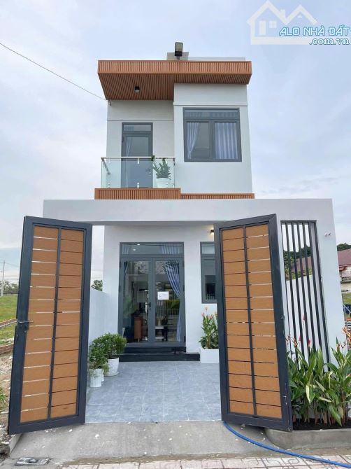🏤 Nhà mới xây nằm ngay sát đường QL51, giá iu thương nhanh tay sở hữu ngay