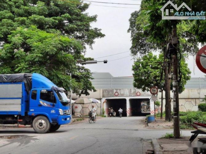 BÁN CĂN NHÀ 2 TẦNG 74m TRUNG TÂM XÃ, HUYỆN THANH TRÌ, Ô TÔ, NGÕ THÔNG 8.9 TỶ