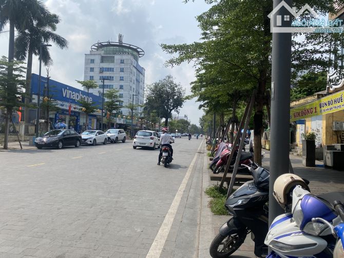 🔥🔥🔥 Mặt tiền Hai Bà Trưng 5 tầng ngang rộng, PCCC và thang máy đầy đủ