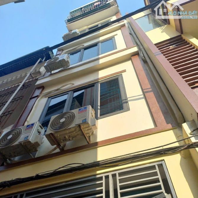 NHÀ RIÊNG HÀ TRÌ  BÀ TRIỆU MẶT NGÕ THÔNG Ô TÔ GẦN 5 TẦNG THANG MÁY GIÁ YÊU THƯƠNG
