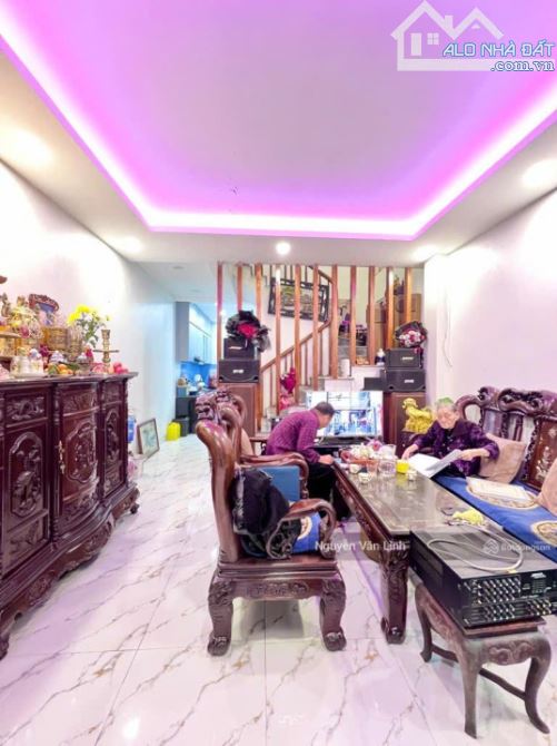 Phải thật nhanh 48m2. 10m ra ôtô. Rẻ nhất Hoàng Mai .