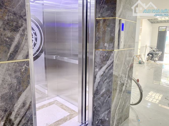 Bán CHDV 5 lầu hẻm xe hơi đường Tám Danh Phường 4 Quận 8 - 10