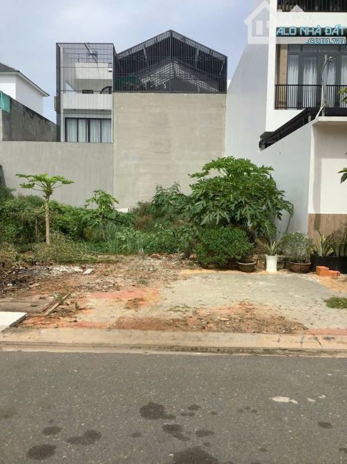 Cần bán 2 lô liền kề 200m2 mặt tiền đường Phạm Hùng gần công viên Võ Văn Kiệt, siêu thị Lo - 1