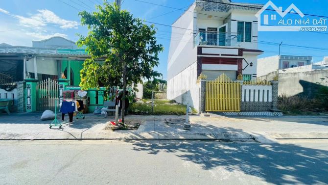 MẶT TIỀN ĐƯỜNG TRẦN BÌNH TRỌNG-  Tái định cư PHƯỚC HẢI - CÁCH BIỂN 400M - 1