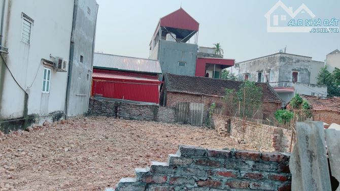 Bánn Hoa hậu Đại Mạch ngõ thông ô tô ngủ trong đất gần hồ điều hoà 123m zá rẻ - 1