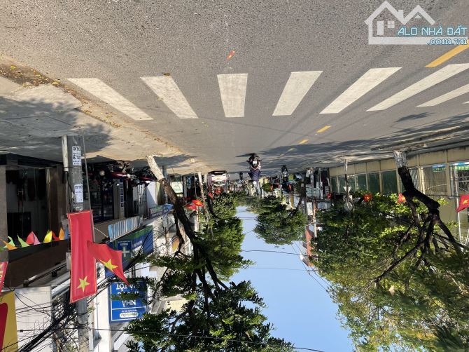 Bán đất Tặng Nhà MT Hà Huy Tập - gần chợ - Trường - Khu Đông dân cư - mua bán chính chủ - 1