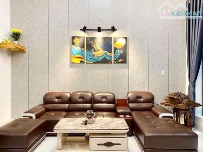 💥 SIÊU PHẨM BỒ ĐỀ LONG BIÊN  NHÀ MỚI CÒN THƠM MÙI SƠN FULL NỘI THẤT SIN THANG MÁY NHẬP KH - 1