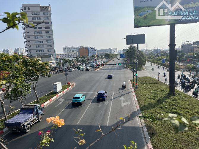 Bán lô đất 139m2 ngay Gigamall Phạm Văn Đồng chỉ 30trd/m2