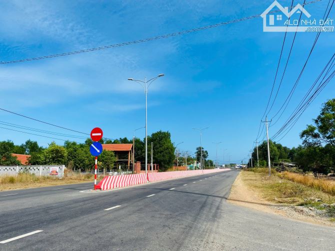 Cách biển 4,5km Sát TL44B 320m2 ngang 10m rộng đẹp giá rẻ chỉ 2tỷ5 - 1