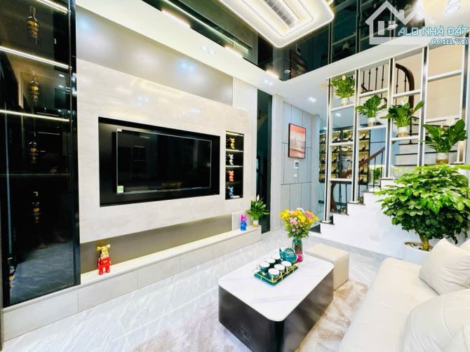 Bán nhà Kim Giang 35m2 4 Tầng 4 Ngủ Nội thất đẹp 6.3 Tỷ - 1
