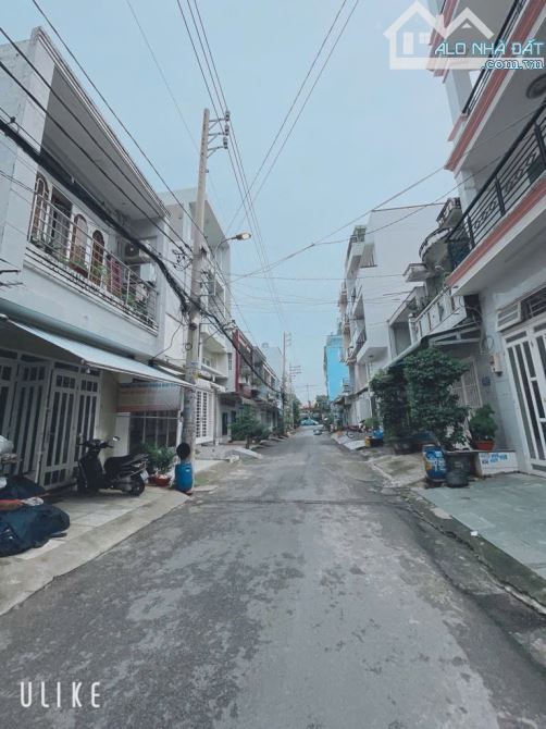 Bán nhà 3 tầng khu phân lô đồng bộ đường HHG, Phường Thạnh Lộc ,Q12. DT 52,1m² giá 5,7 tỷ - 1