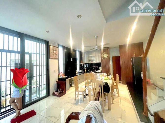 BÁN NHÀ 4 TẦNG - LÊ VĂN VIỆT HIỆP PHÚ - GẦN VINCOM GA METRO - OTO NGỦ TRONG NHÀ -  SỔ HỒNG - 1