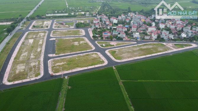 🐘Bán Lô Đẹp Liên Ấp Việt Đoàn Tiên Du Mt 6m Dt 120m2 Giá 2.4 Tỷ - 1