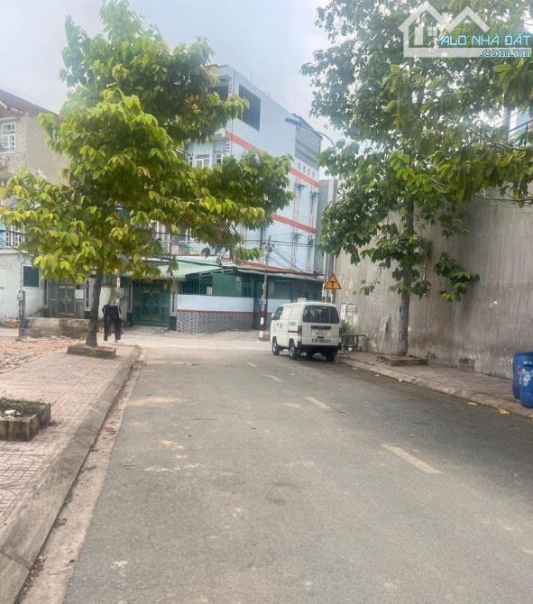Bán đất góc 2 mặt tiền sát khu Nam Long, Quận 12 - Ngay ngã tư ga dt 6x14m - 1