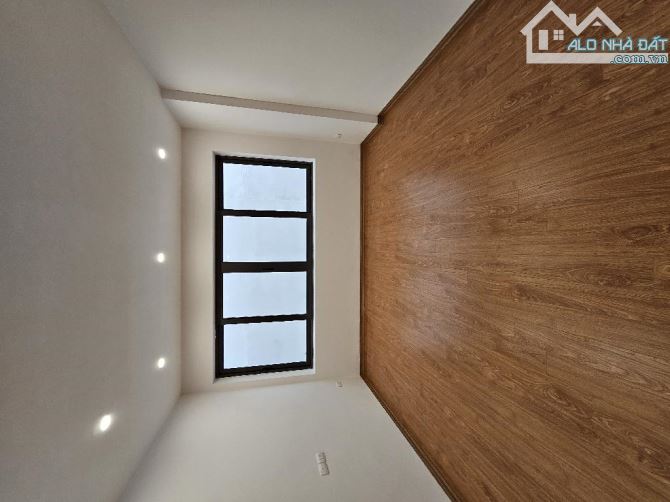 Chính chủ gửi Bán GẤP nhà 5 tầng dân xây phố Kẻ Tạnh, DT 32m MT 3.8m, giá hơn 5 tỷ - 1