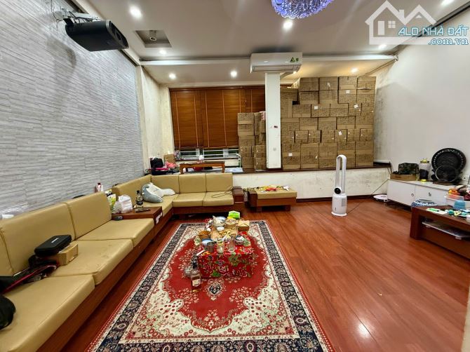 BÁN NHÀ  60M2 PHỐ TRẦN QUANG DIỆU. PHÂN LÔ, ÔTÔ, MT 6M,CÓ Ô CHỜ THANG MÁY, KINH DOANH. - 1