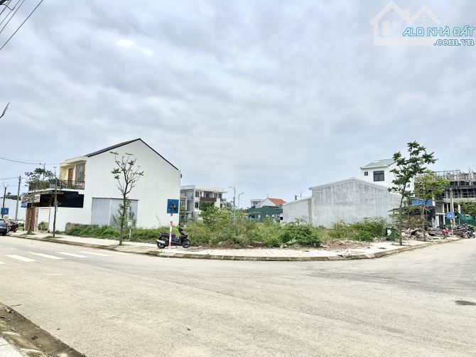 Bán đất 2 mặt tiền 177,3m2 KQH Hoàng Quốc Việt, Khu TDC5 Khu A - KĐT An Vân Dương - 2