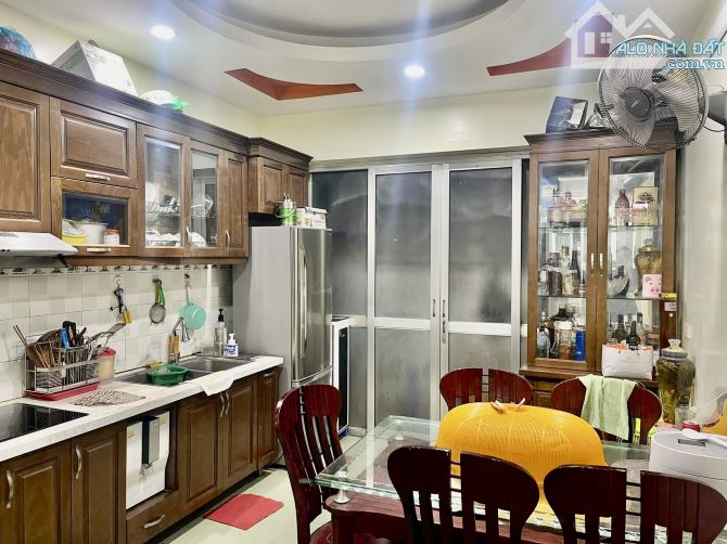 HOT NHẤT HÔM NAY-THÁI THỊNH-MẶT NGÕ-TƯƠNG LAI RA PHỐ- 56M,5T - 2