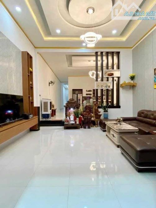 💥 SIÊU PHẨM BỒ ĐỀ LONG BIÊN  NHÀ MỚI CÒN THƠM MÙI SƠN FULL NỘI THẤT SIN THANG MÁY NHẬP KH - 2