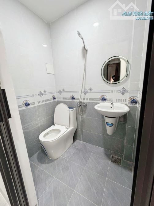 Bán Nhà Căn Góc Ngay Chợ Hạnh Thông Tây - Gò Vấp - 36m²(3,1 x 11,7) 2 tầng - Có Phòng Trệt - 2