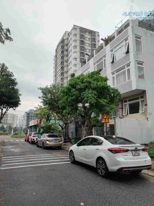 Chủ cần bán nhanh lô đất biệt thự 300m ngay cạnh biển Phậm Văn Đồng Đà Nẵng - 2