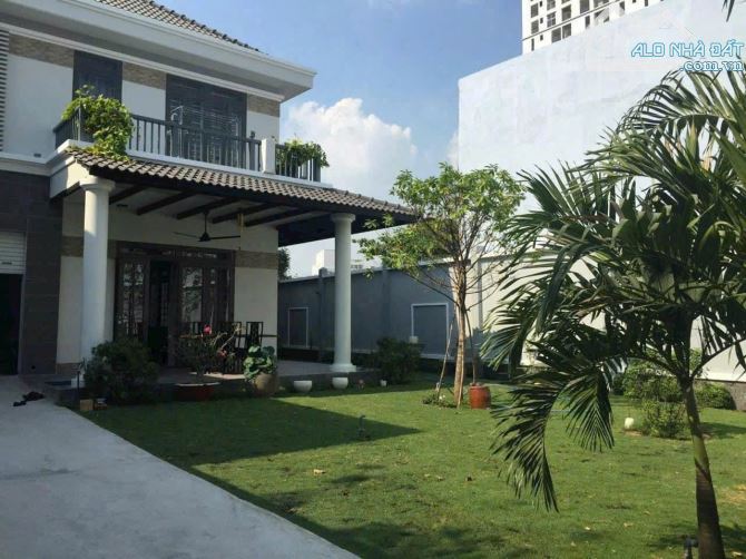 Gấp gấp Bán nhà MT ngay trục Nguyễn Văn Hưởng Q.2 14x23m - XD Hầm 5 tầng giá chỉ 167tr/m2. - 2