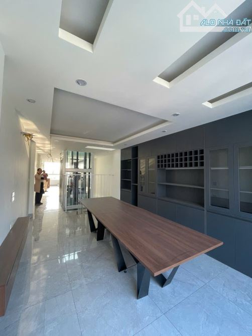 BÁN NHÀ ĐẸP 8 TẦNG PHỐ ĐẶNG THAI MAI, Ô TÔ ĐẬU TRƯỚC NHÀ, VỈA HÈ, DT 86M2, GIÁ 19 TỶ - 2