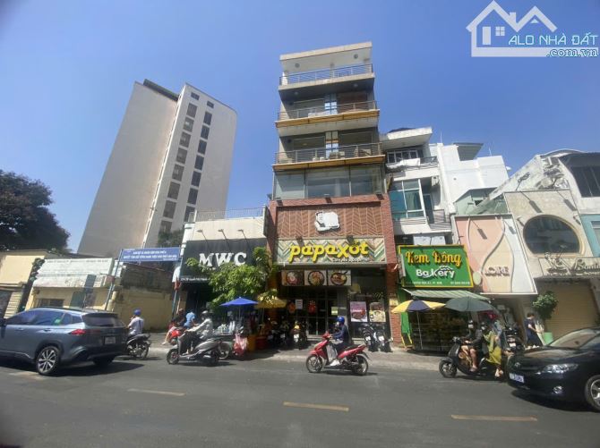 Bán nhà 214 Nguyễn Trãi, Quận 1 - DT 6.5x8m, Sẵn kết cấu 6 tầng - Giá 50ty TL nhà đẹp - 2