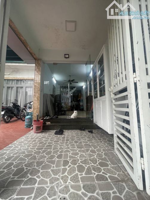 🏡 BÁN NHÀ LĨNH NAM – LÔ GÓC – Ô TÔ ĐỖ CỬA – 40m² – CHỈ 2.3 TỶ - 2