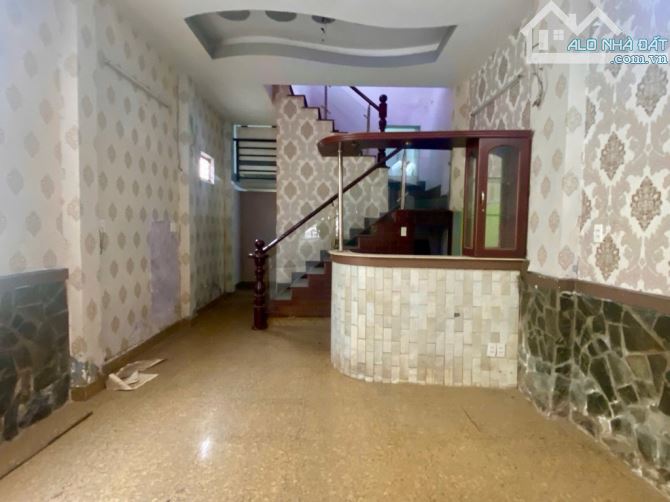 Bán căn góc 2 mặt tiền đường Bình Trị Đông 4x28 - 2