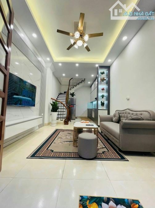 NHÀ MẶT PHỐ NHÂN HOÀ, THANH XUÂN , 4TẦNG 30m2, 6,2 Tỷ - 2