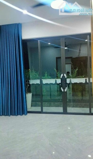 Bán Nhà 1 Trệt 2 Lầu Hẻm Oto Trần Anh Tông 74M2 (5x15) - Giá: 5.75Tỷ - 2