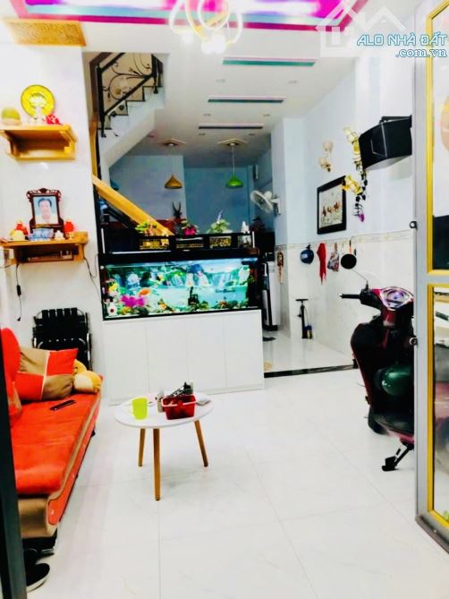 Bán Nhà 3.5 Tấm Mới Đẹp – Đối Diện Emart Phan Huy Ích  40m2, 3PN - 4 tỷ 3 - 2