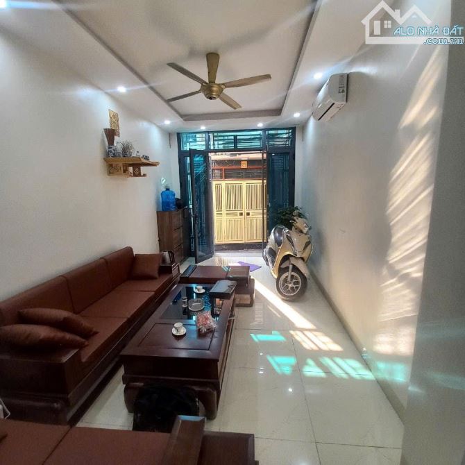 NHÀ RIÊNG HÀ TRÌ  BÀ TRIỆU MẶT NGÕ THÔNG Ô TÔ GẦN 5 TẦNG THANG MÁY GIÁ YÊU THƯƠNG - 2