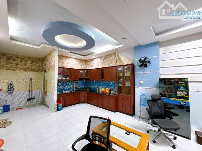 Bán nhà lầu hố nai kinh doanh tốt vị trí mặt tiền sầm uất - 3