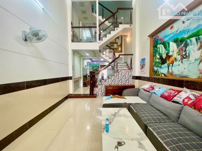 NHỈN 5 TỶ = CẦN BÁN NHÀ 1 SẸC NGẮN ĐƯỜNG TRẦN THỊ NĂM (TCH10 CŨ) - 80M2 - 4 TẦNG BTCT - 3