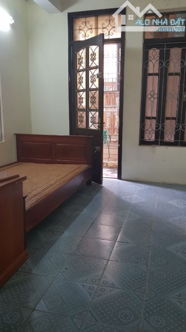 Cho thuê nhà ngõ 8 Tô Hiệu ngay báo Thanh Tra 27m 3 tầng 1 lửng 7tr ô tô lùi tận cửa - 3