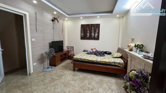 Hào Nam Đáng Quan Tâm Lô Góc 7 Tầng Thang Máy 53m2, mt 7.6m, 14 tỷ 75 - 3