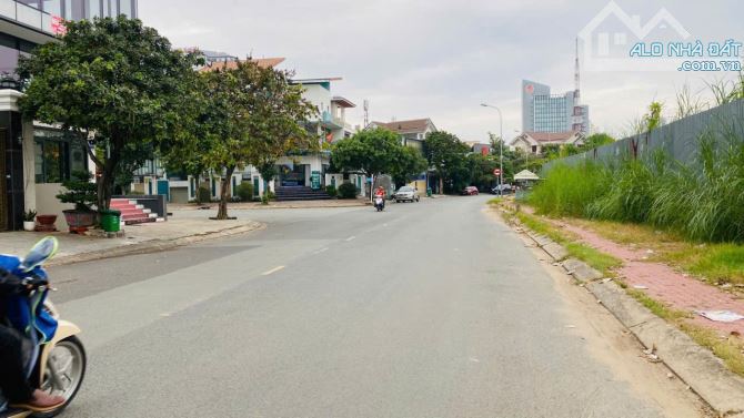 Bán nhà biệt thự An Phú An Khánh Quận 2 cũ mặt đường Cao Đức Lân gần chợ (200m2) 59 tỷ - 3