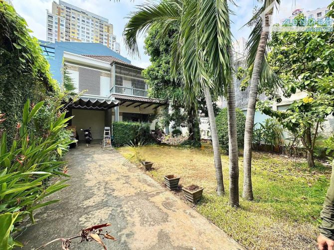 Gấp gấp Bán nhà MT ngay trục Nguyễn Văn Hưởng Q.2 14x23m - XD Hầm 5 tầng giá chỉ 167tr/m2. - 3