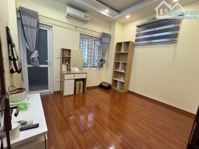 Cho thuê nhà nguyên căn Tam Khương Đống Đa 45m - 3