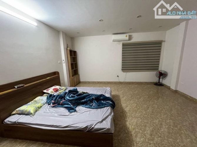 BÁN NHÀ- ĐẶNG TIẾN ĐÔNG- SIÊU VIP- Ồ TÔ TRÁNH 20m-SỔ NỞ HẬU -  VỊ TRÍ SIÊU ĐẸP - 3
