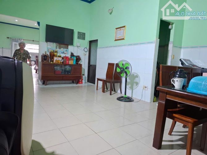 MẶT TIỀN ĐƯỜNG SỐ 4, DT 180M²,  VỊ TRÍ ĐẮC ĐỊA, LÒ LU, TRƯỜNG THẠNH - 3